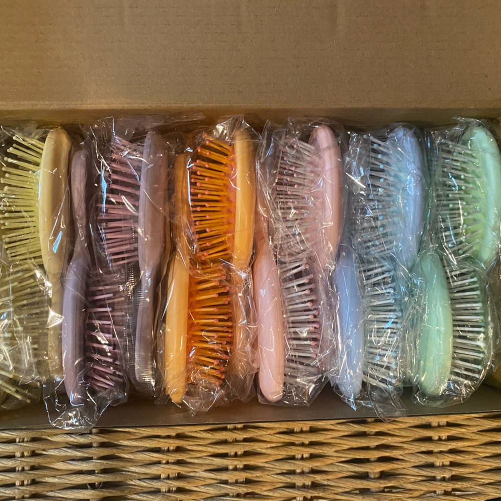 Colorful Hairbrush Set